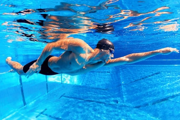 How Freestyle Swimming Can Help with Weight Loss?